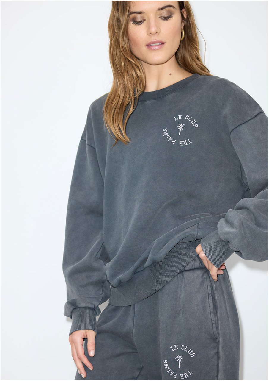 DEVI sweatshirt