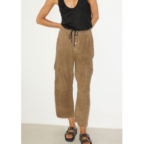 HILL pants suede