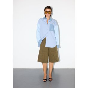 YAMA CARGO SHORTS OLIVE